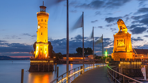 Leuchtturm in Lindau am Abend
