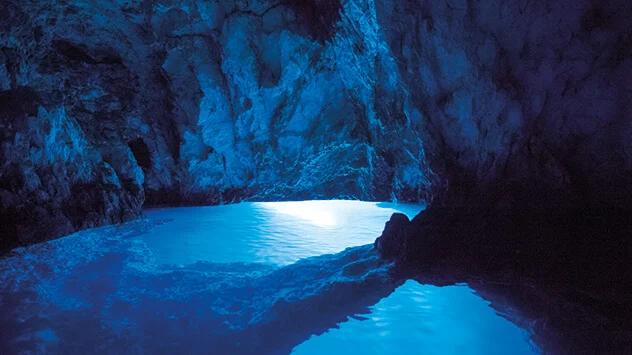 Blaue Grotte von Bisevo