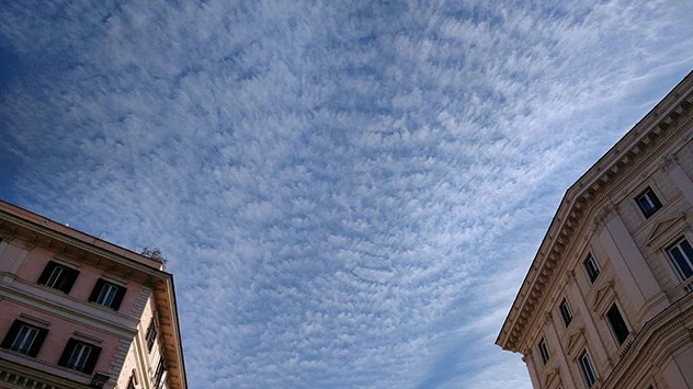 Schäfchenwolken am Himmel