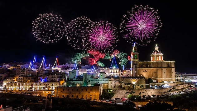 Feuerwerk über Valletta