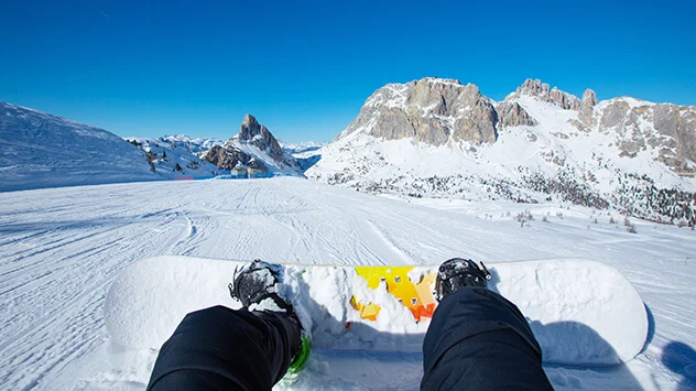 Snowboardfahrer in Cortina d'Ampezzo