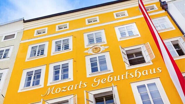 Mozarts gelbes Geburtshaus in Salzburg