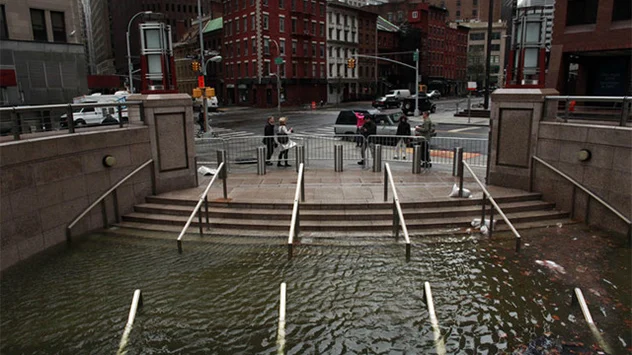 Zelfs de metrostations van New York werden overspoeld door orkaan Sandy.