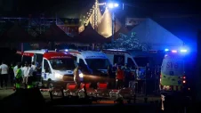 Krankenwagen nach Unglück auf Festivalgelände