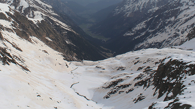 Saharastaub auf der Schneeoberfläche