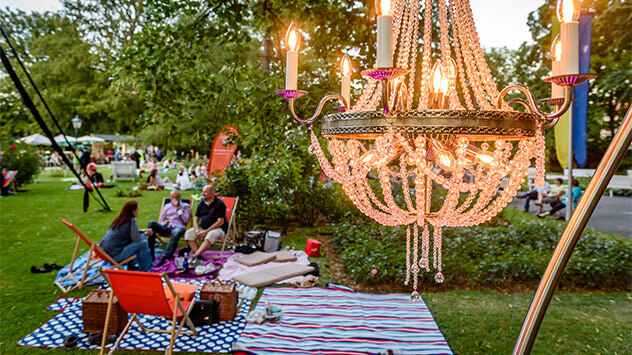 Mondscheinpicknick in Baden bei Wien