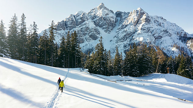 Winterwanderer im verschneiten Stubaital