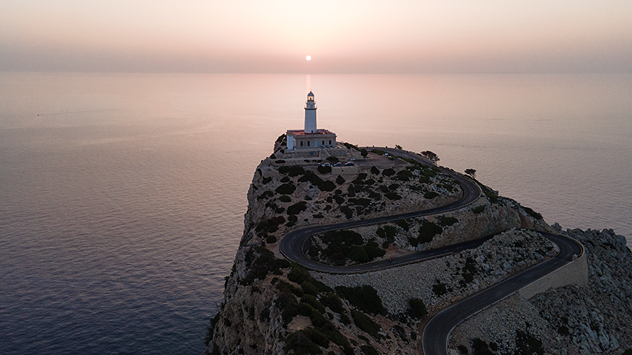 Leuchtturm am Cap de Formentor hoch über dem Mittelmeer