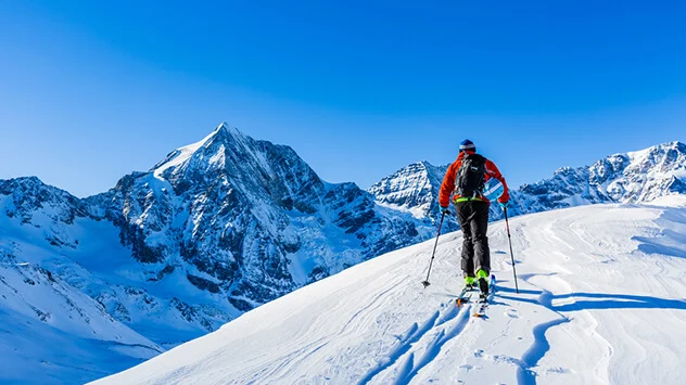 Skilangläufer in den Bergen am Ortler