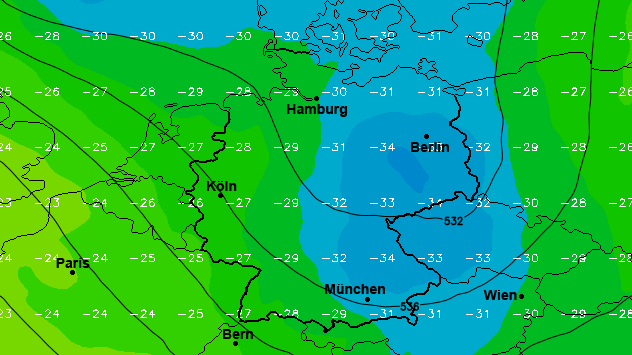 Die Karte zeigt die Temperaturen in 5,5 Kilometern Höhe. Der Schwerpunkt der Höhenkaltluft liegt in der Osthälfte. 