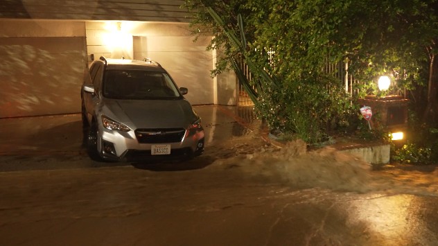 Inundaciones y deslaves en Los Ángeles Imágenes captadas la madrugada del 5 de febrero del 2024. 