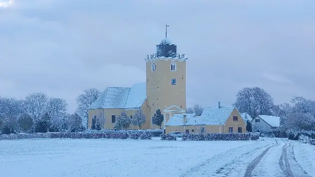kirke i sne