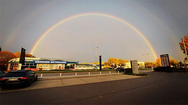 Am frühen Morgen erschien ein doppelter Regenbogen in Cottbus. 