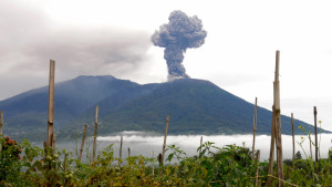 Vulkan Marapi (c) dpa