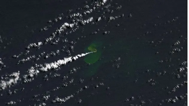 © NASA Eine neue Insel entsteht in der Nähe von Tonga im Südpazifik.