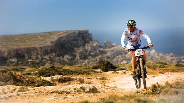 Radfahrer bei einem Radrennen auf Malta. 