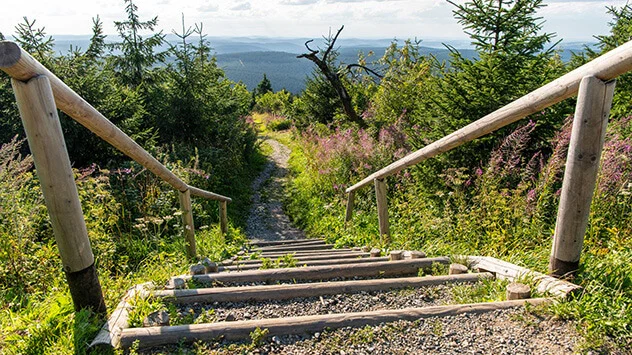 Aufstieg auf den Fichtelberg im Erzgebirge