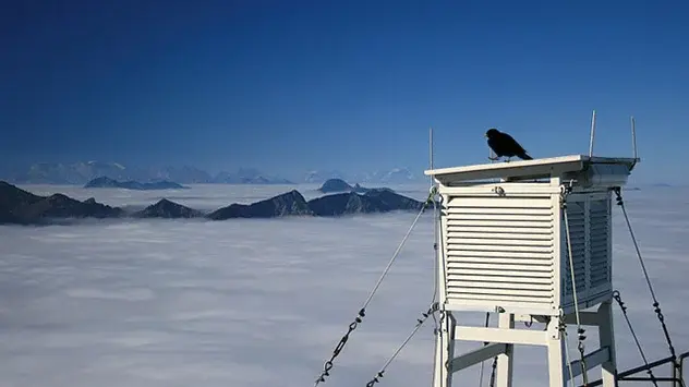 Wetterhütte auf einem Berg