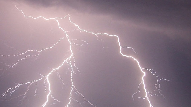 Lightning fatalities increase: Boy struck by lightning in Florida dies ...