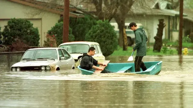 În 1998, fenomenul El Niño a adus precipitații peste medie și inundații în California, SUA.