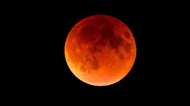eclipsa totala de lună