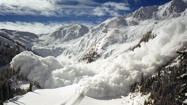 Im Winter 1998/1999 hat es im nördlichen Alpenraum Rekordschneefälle gegeben. 