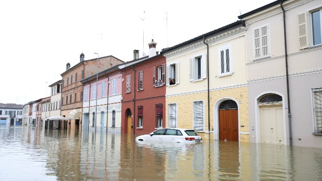 italy flooded street