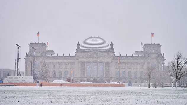 Reichstag im Schnee