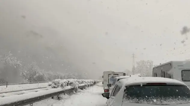 Schnee am Gotthard
