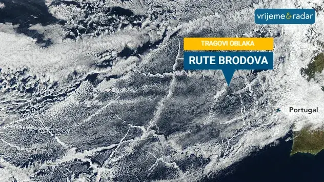 Na satelitskoj snimci, rute brodova prije 2020., kao ovdje u Atlantiku, bile su jasno vidljive zbog svijetlih tragova oblaka 