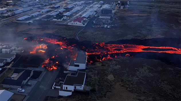 Vulkanausbruch auf Island: Lava zerstört Häuser
