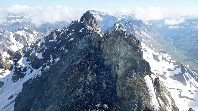 обвал гори в Альпах