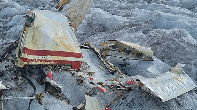 Flugzeugwrack auf dem Aletschgletscher