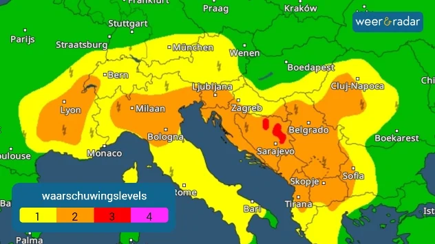Voor een groot gebied van Zuid-Europa zijn waarschuwingen afgekondigd vanwege fiks onweer. 