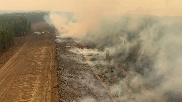 Voldsomme skovbrande har hærget i fire provinser siden starten af maj.