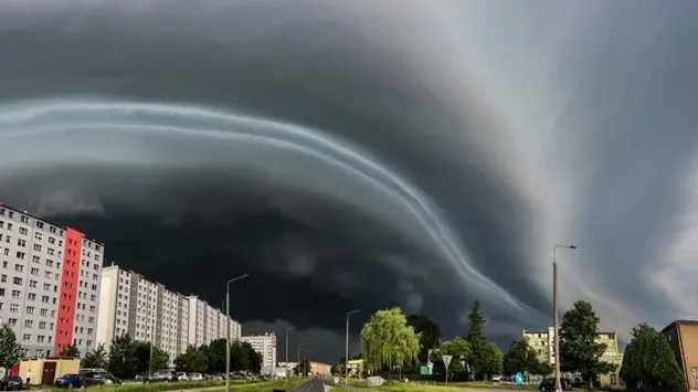 Impresivne fotografije olujnih, arcus,  oblaka