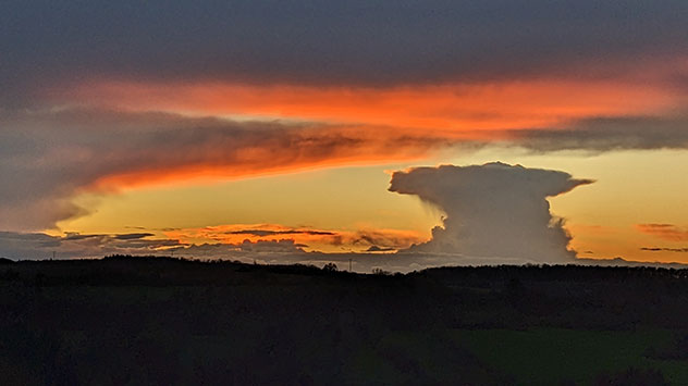 Gewitterwolke im Abendlicht