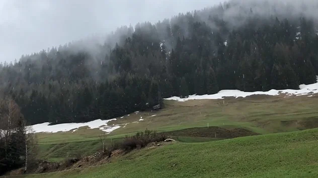 Mai-Schnee in der Schweiz
