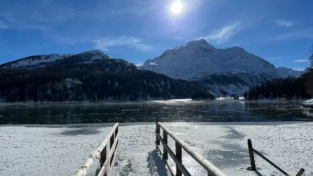 crni led, jezero u Švicarskoj