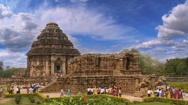 Relieve the glory of Odiya kings in Konark