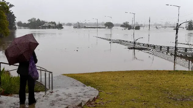 Australský Windsor na předměstí Sydney postihly během poslední fáze La Niña přívalové deště a ničivé záplavy.