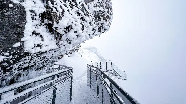 Verschneite Winterlandschaft am Dachstein.