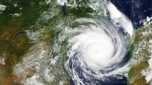 Los grandes eventos meteorológicos, como ciclones o monzones, son los que favorecen a precipitaciones potencialmente históricas. 