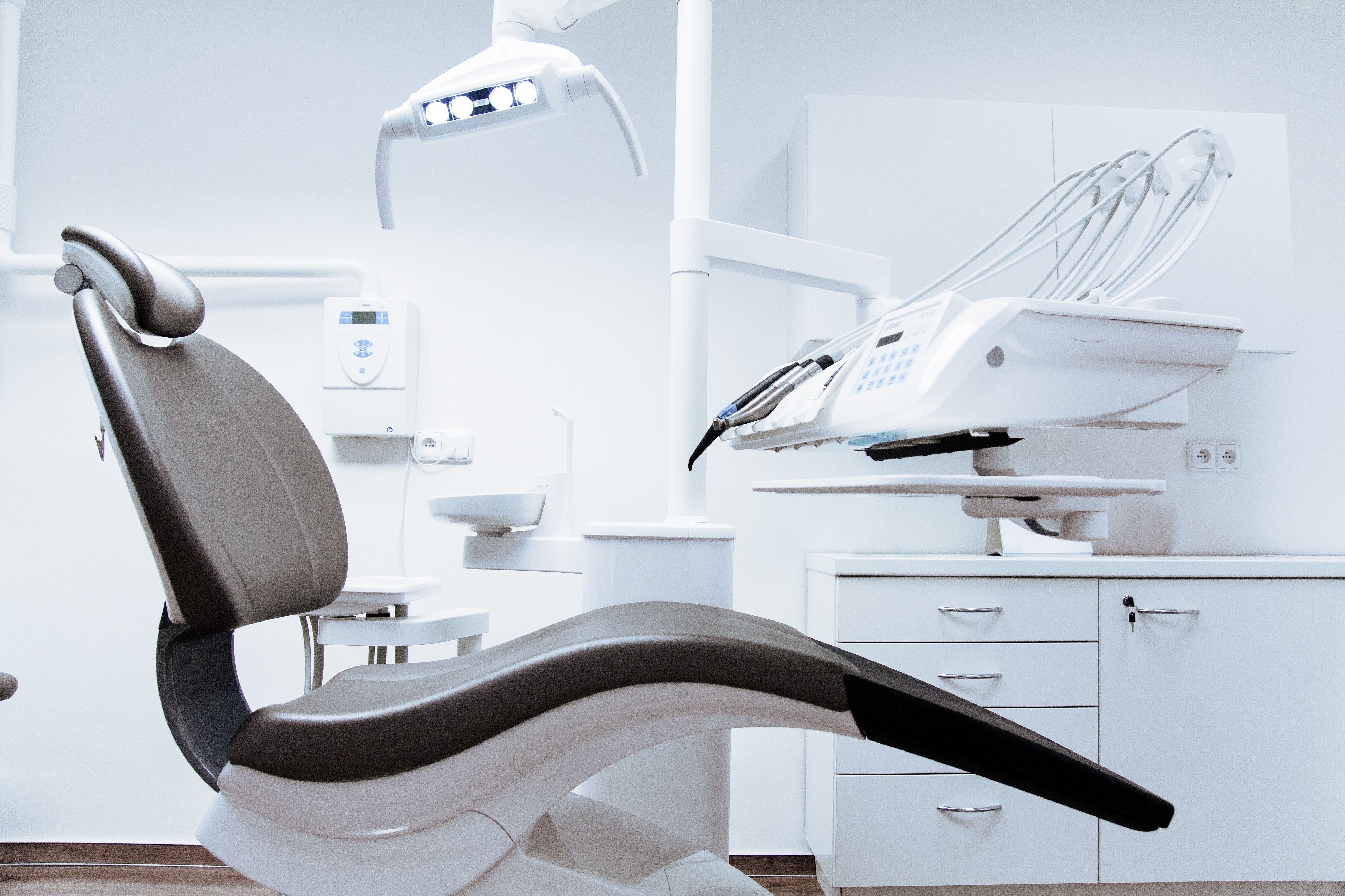 How To Pick the Right Dentist for You