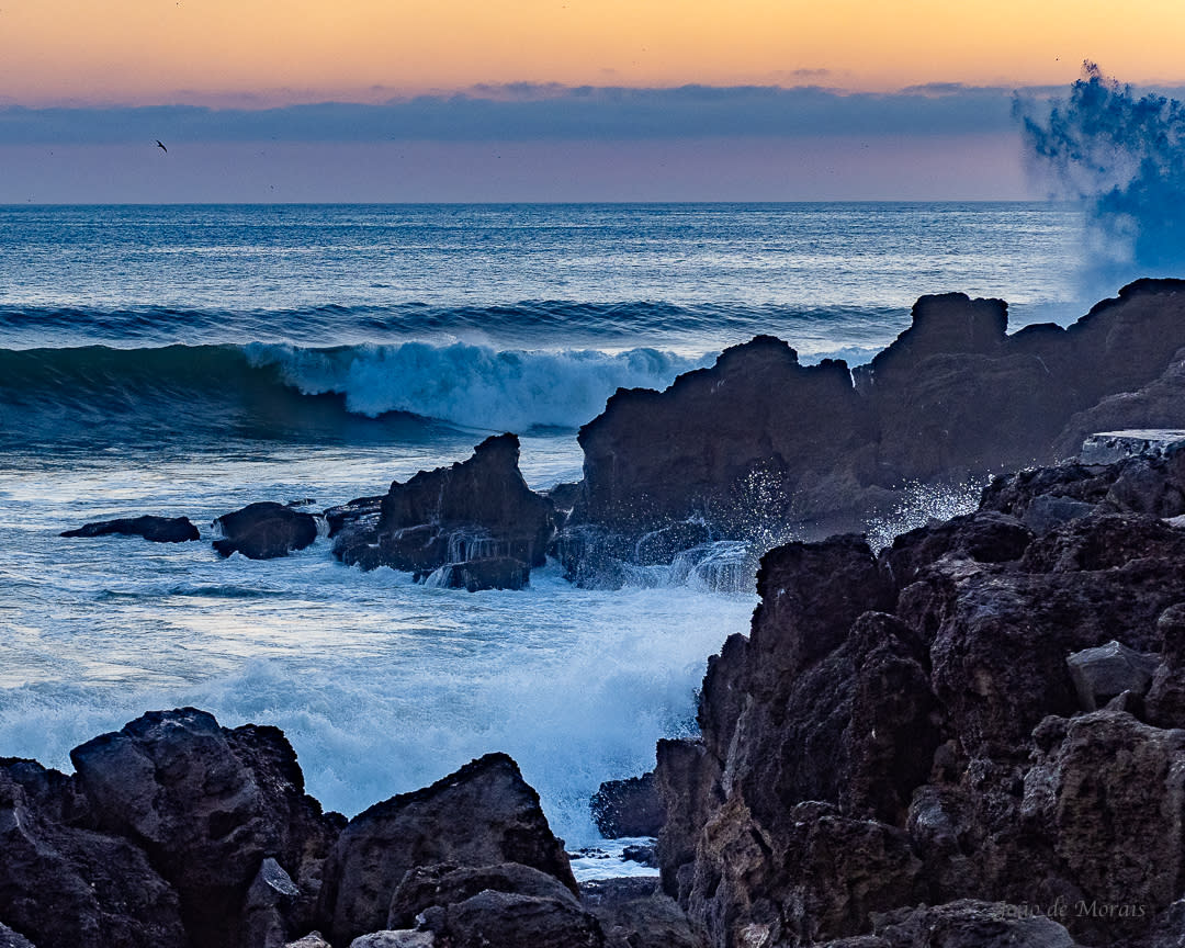 Sea Motion at sunset, Cascais