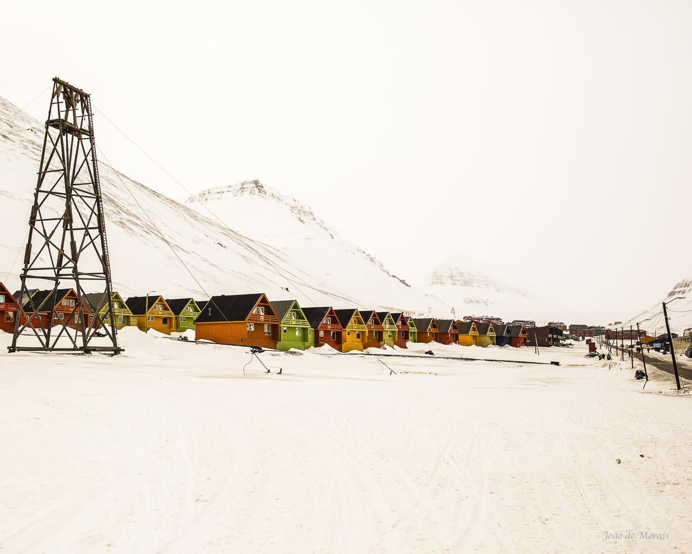 Longyearbyen: modern housing