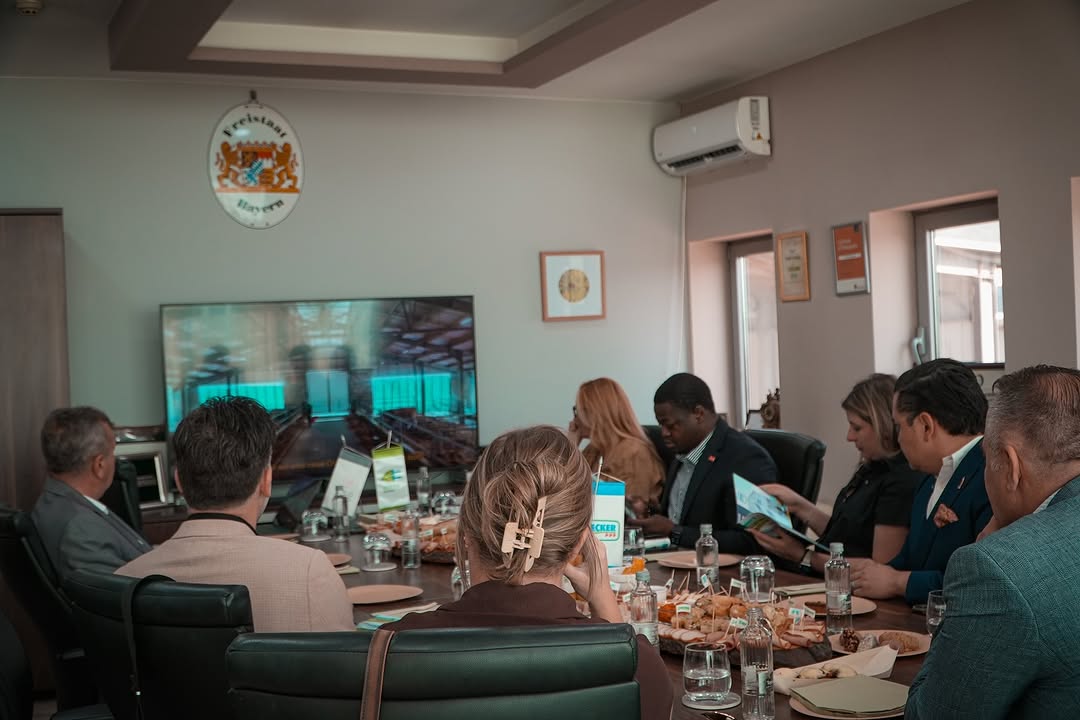 Veze Sharri Welcomes U.S. Delegation from the American Council of Young Political Leaders