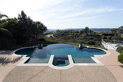 finish shown in pool water