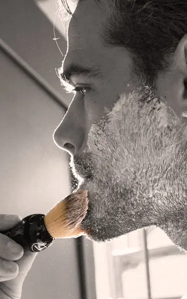 Mobile - Shaving Cream application - Homepage Hero - July 2025