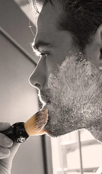 Mobile - Shaving Cream application  - Homepage Hero - July 2025